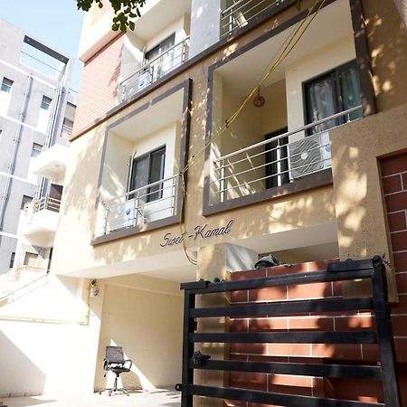 Hotel Nova Sk Rajkot Ngoại thất bức ảnh