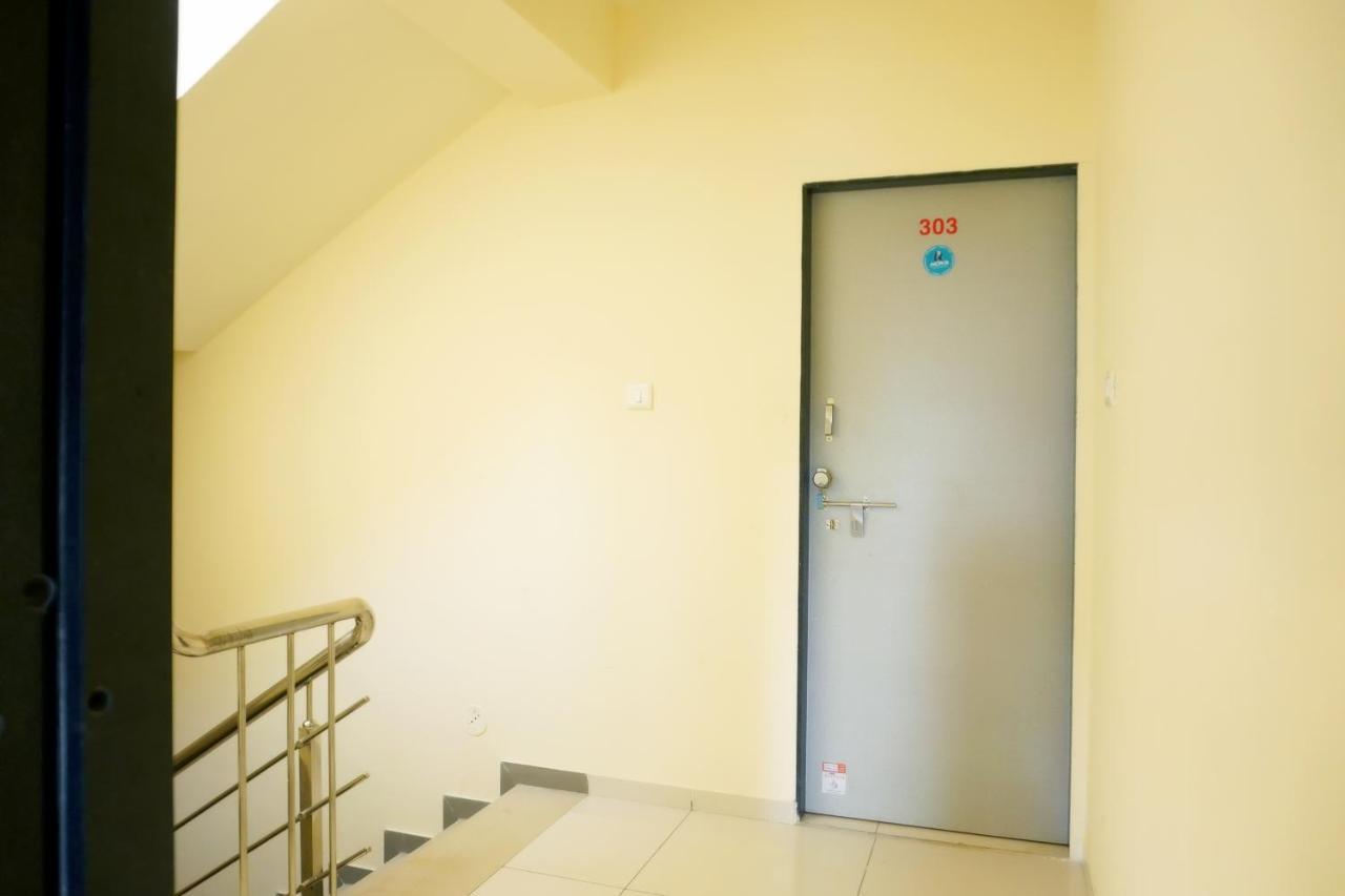 Hotel Nova Sk Rajkot Ngoại thất bức ảnh